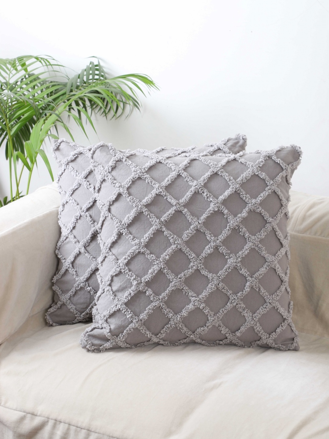 

Jamio Firati Grey 2 Pieces Embroidered Pure Cotton Square Cushion Covers