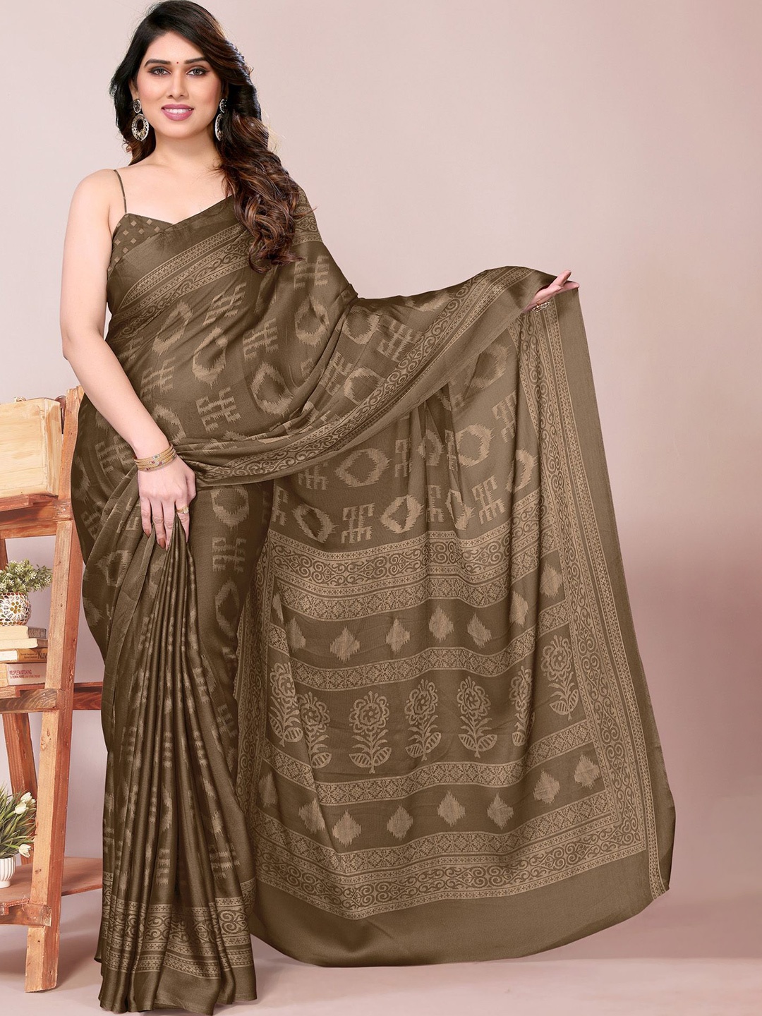 

KALINI Geometric Block Print Saree, Khaki