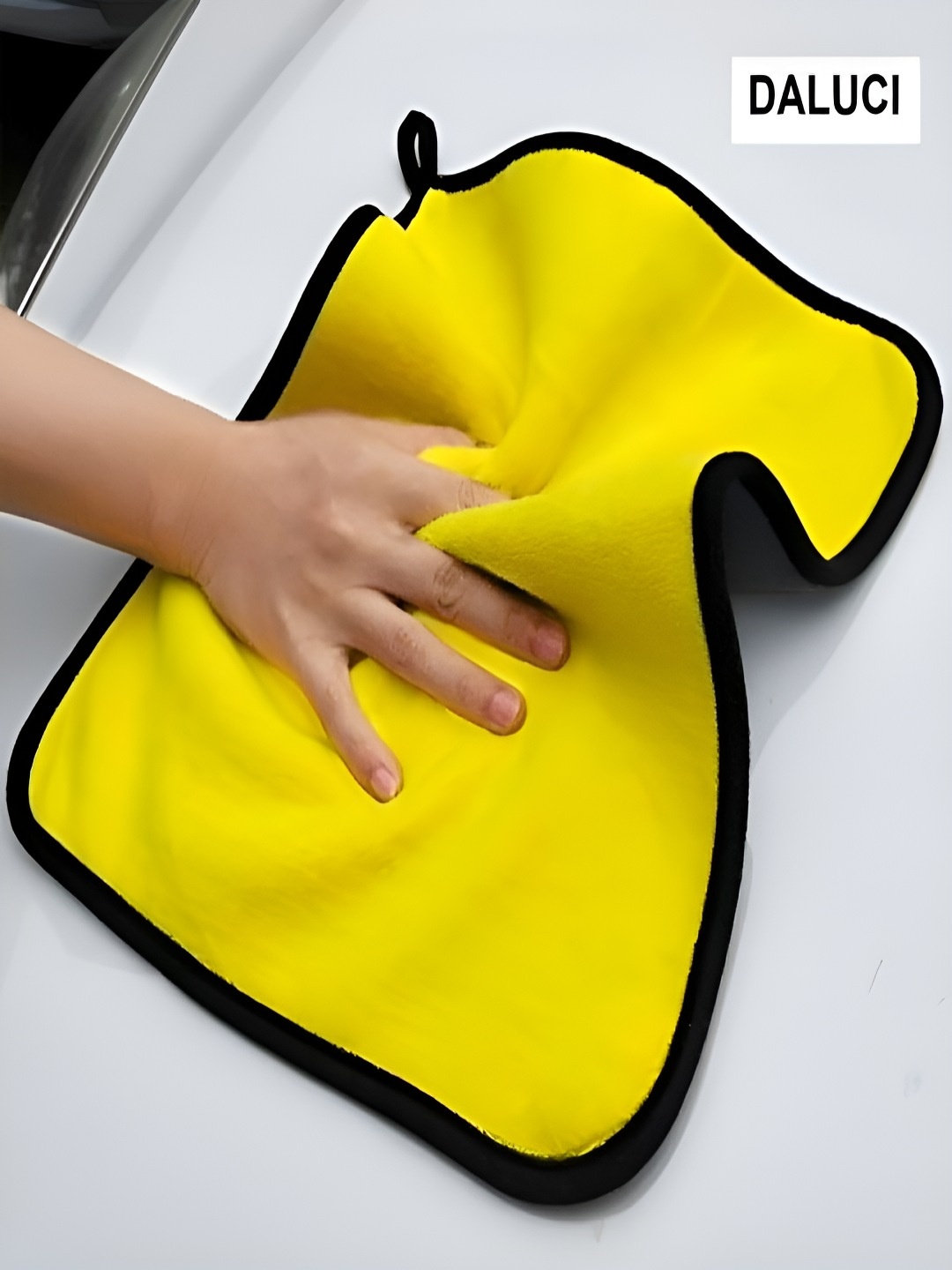 

DALUCI Yellow & Black 650 GSM Lint Free Microfibre Washing Cloth