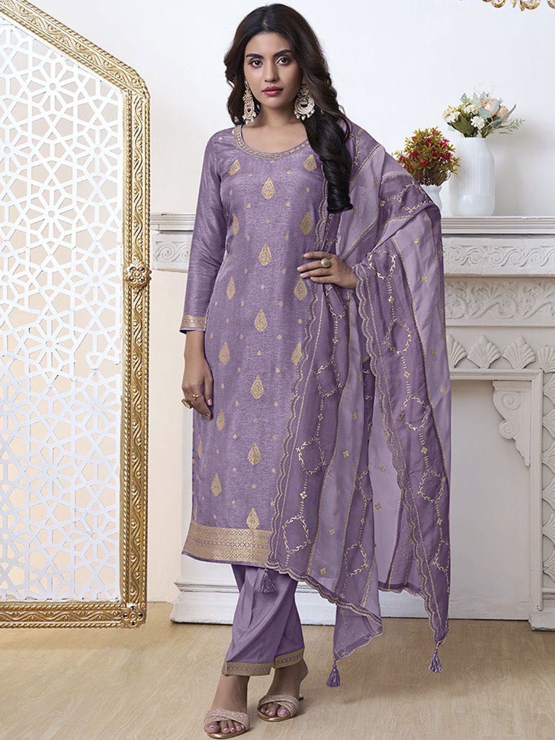 

Seerat Ethnic Motifs Woven Design Thread Work Pure Silk Kurta With Trousers & Dupatta, Lavender