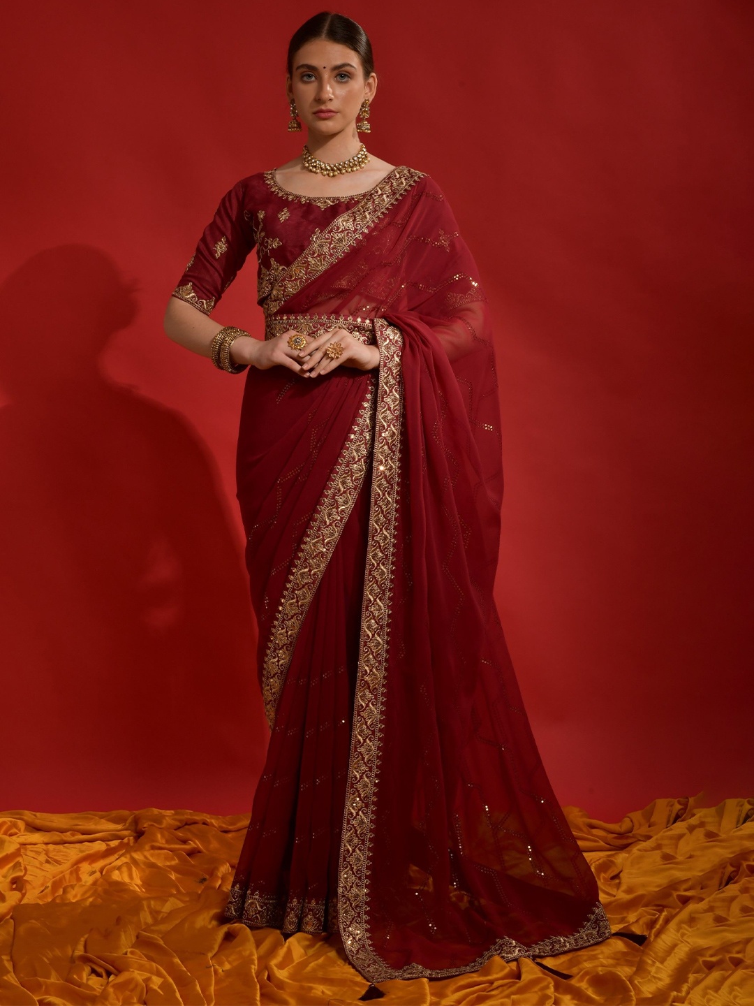 

Panzora Embroidered Sequinned Saree With Embroidered Border, Red