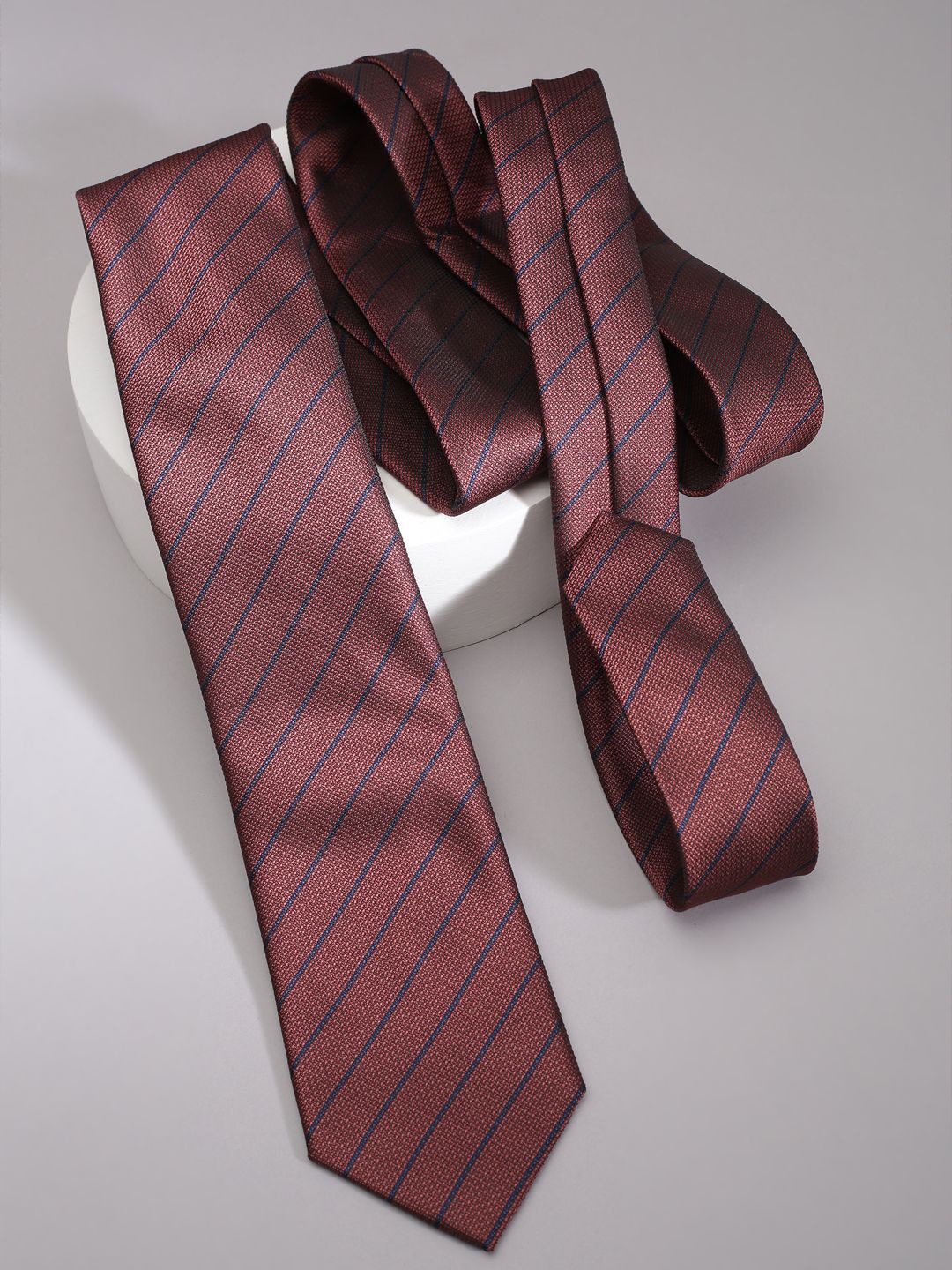 

Allen Solly Men Striped Skinny Tie, Brown