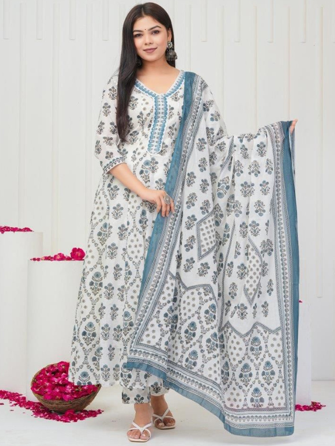 

SIGNORIA Floral Printed Thread Work Pure Cotton Anarkali Kurta & Trousers With Dupatta, Teal