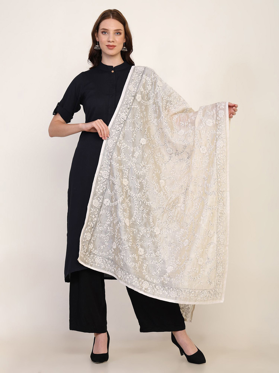 

Tweedle Floral Phulkari Embroidered Chanderi Dupatta, Off white