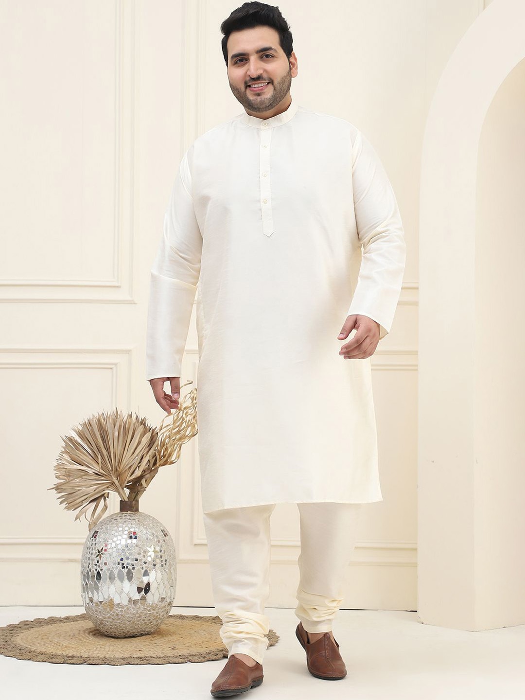 

SOJANYA PLUS Plus Size Straight Kurta with Churidar, Off white