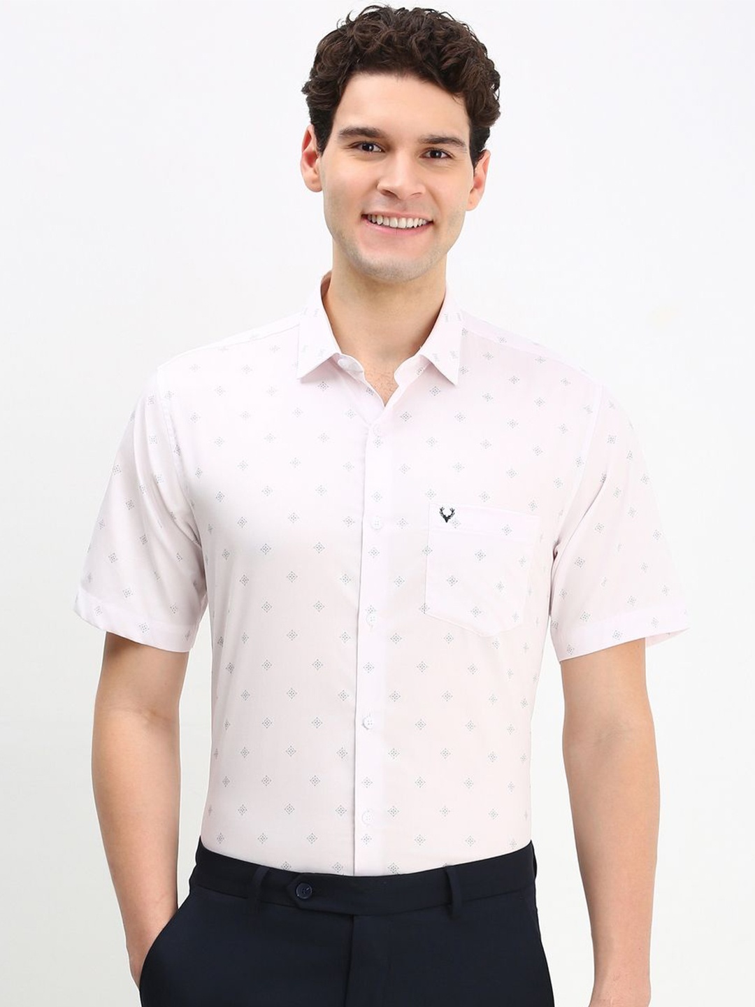 

Allen Solly Men Spread Collar Geometric Printed Cotton Slim Fit Formal Shirt, Pink