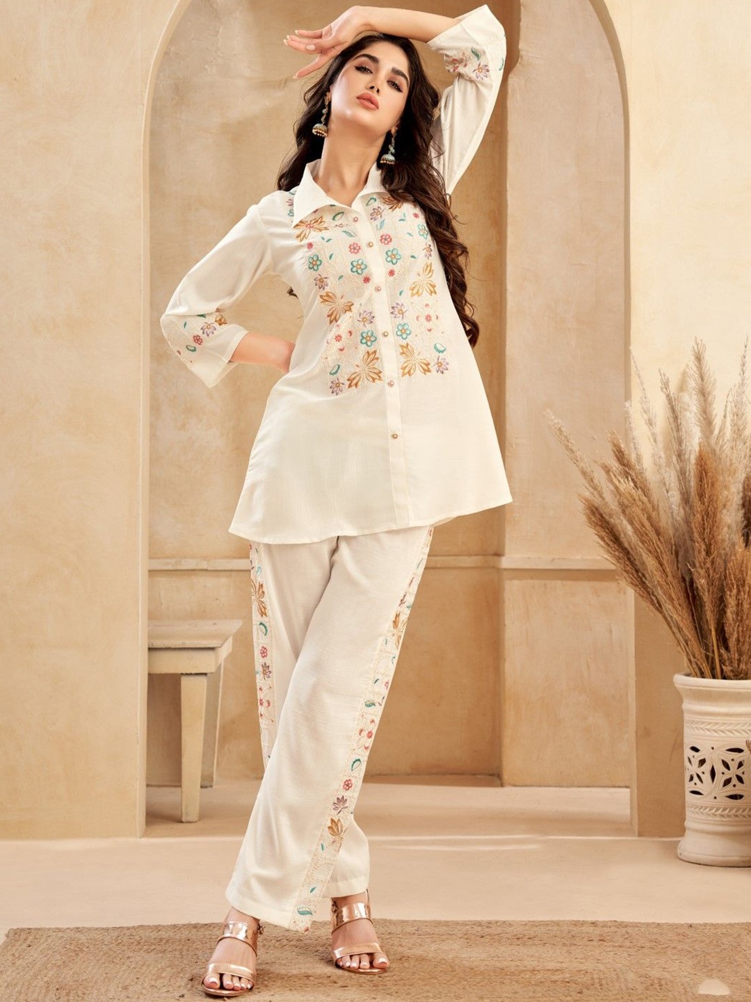 

AUTUMN LANE Eden Embroidered Tunic With Trousers, White