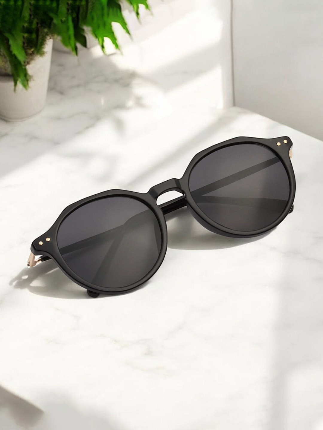 

Ted Smith Unisex Round Sunglasses with Polarised and UV Protected Lens HESTON_BLK, Black