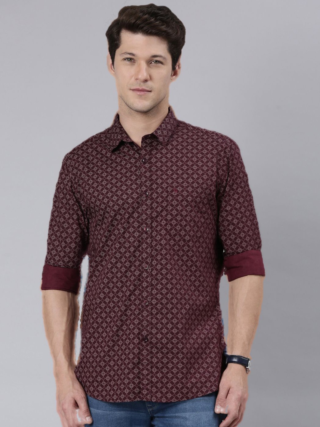 

Classic Polo Men Slim Fit Opaque Casual Shirt, Burgundy