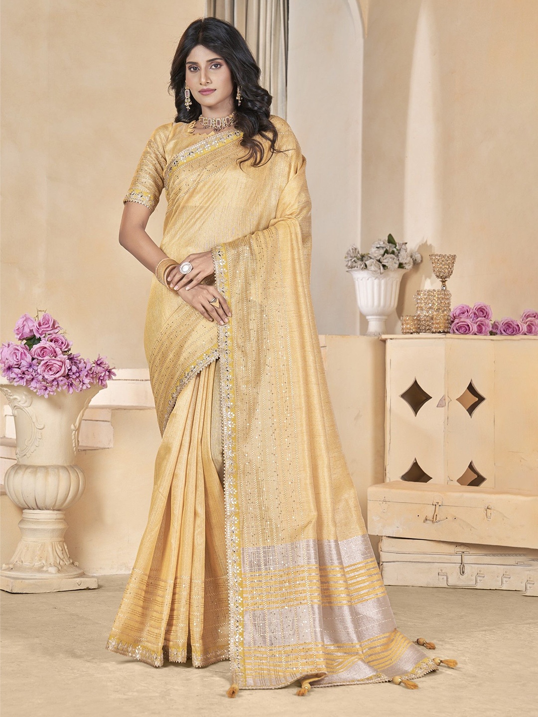 

Panzora Embellished Sequinned Organza Saree, Yellow