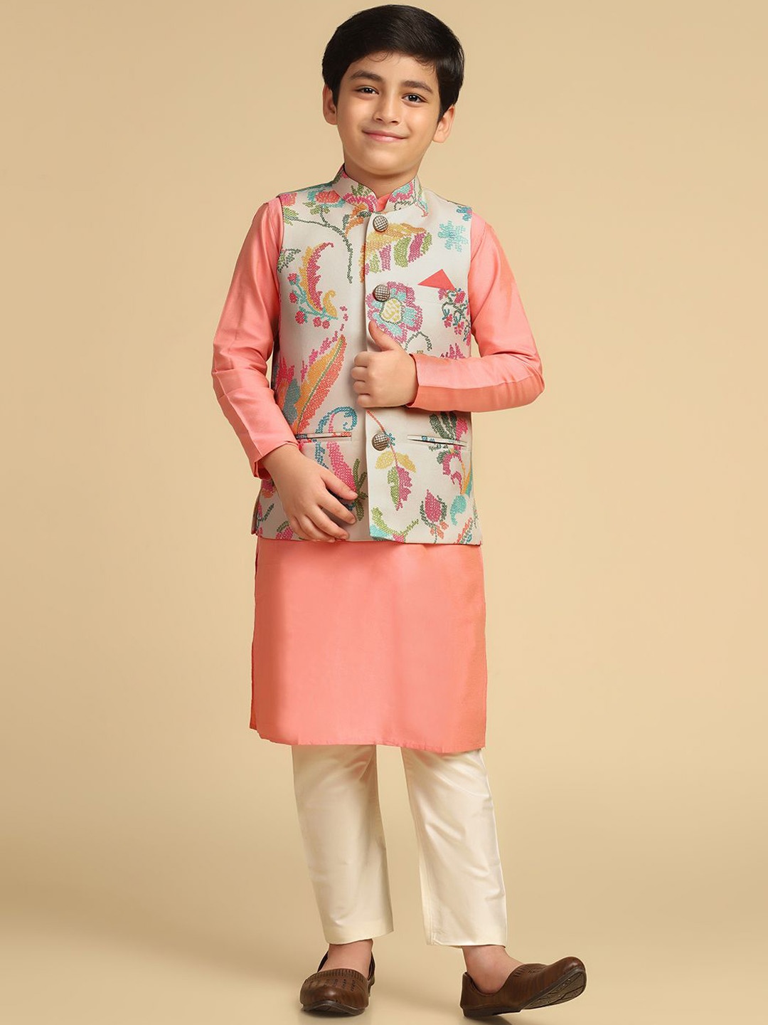 

KISAH Boys Floral Printed Straight Kurta with Pyjamas, Peach