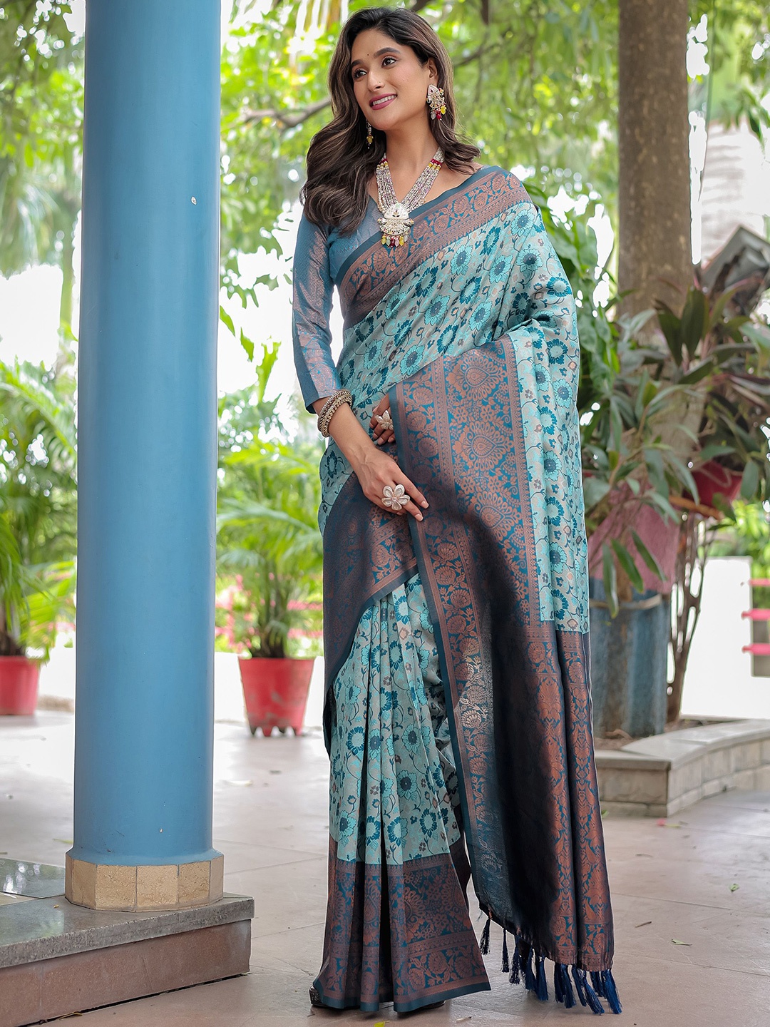 

Anouk Ethnic Motif Kanjeevaram Saree, Teal