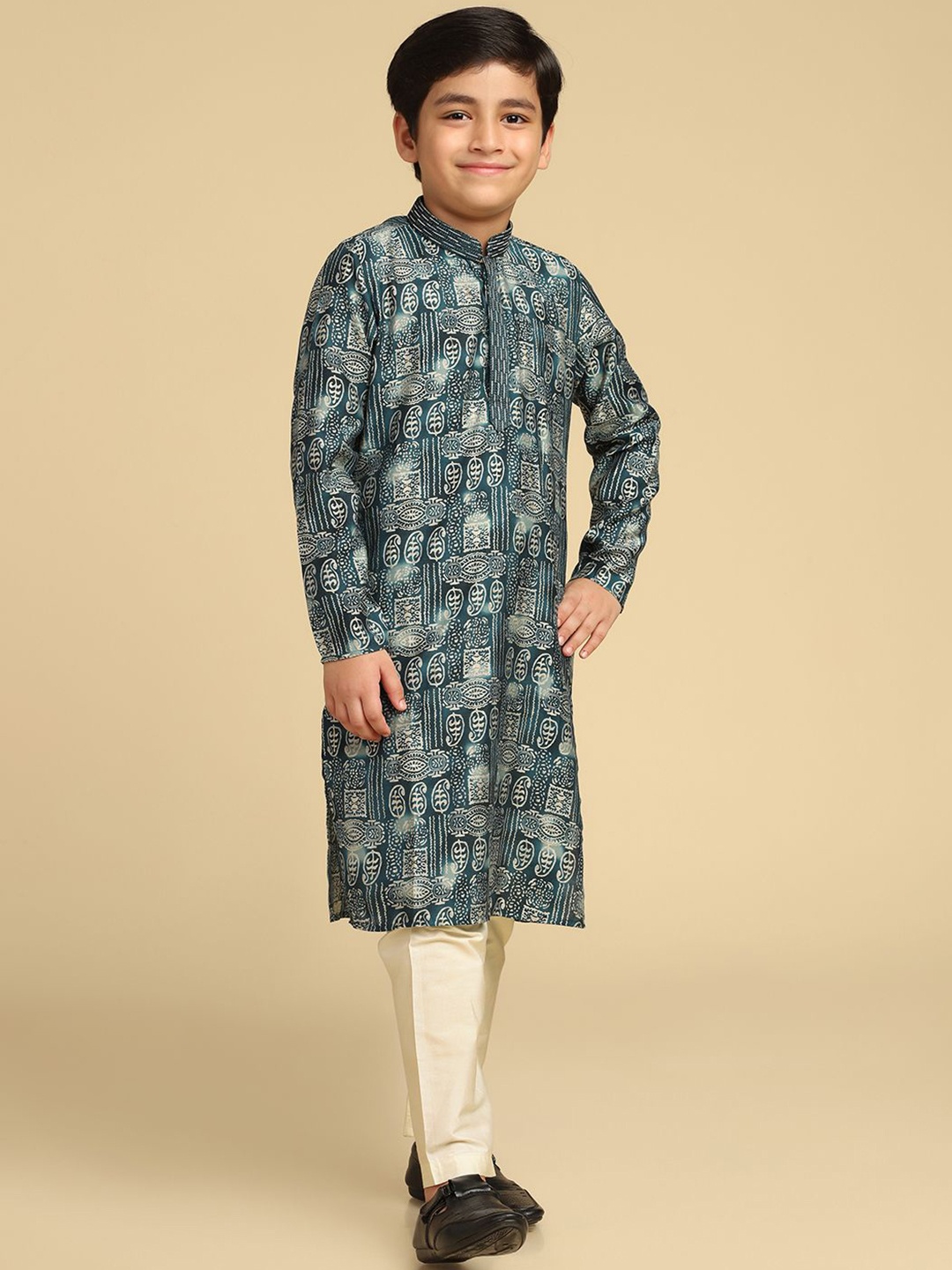 

KISAH Boys Paisley Printed Mandarin Collar Straight Kurta, Turquoise blue