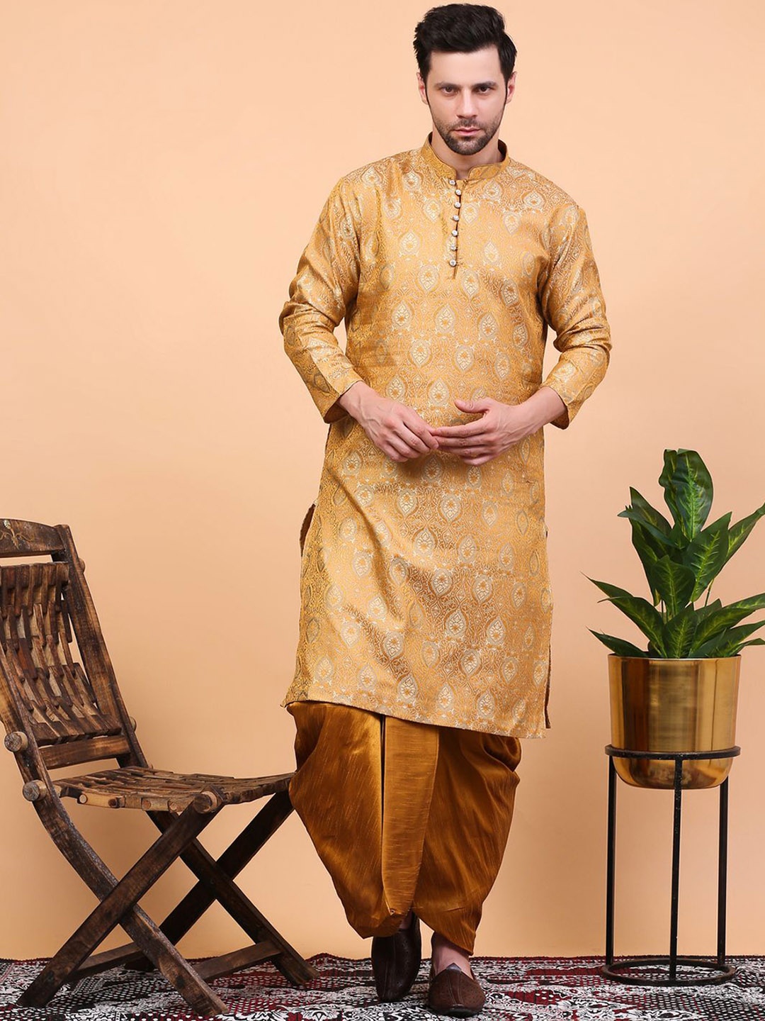 

Sydney Heights Ethnic Motifs Woven Design Mandarin Collar Straight Kurta with Patiala, Mustard