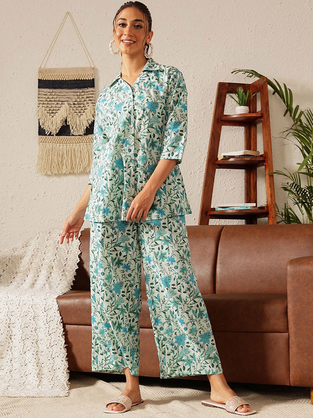 

Ginni Arora Label Floral Printed Pure Cotton Shirt & Trousers, Off white