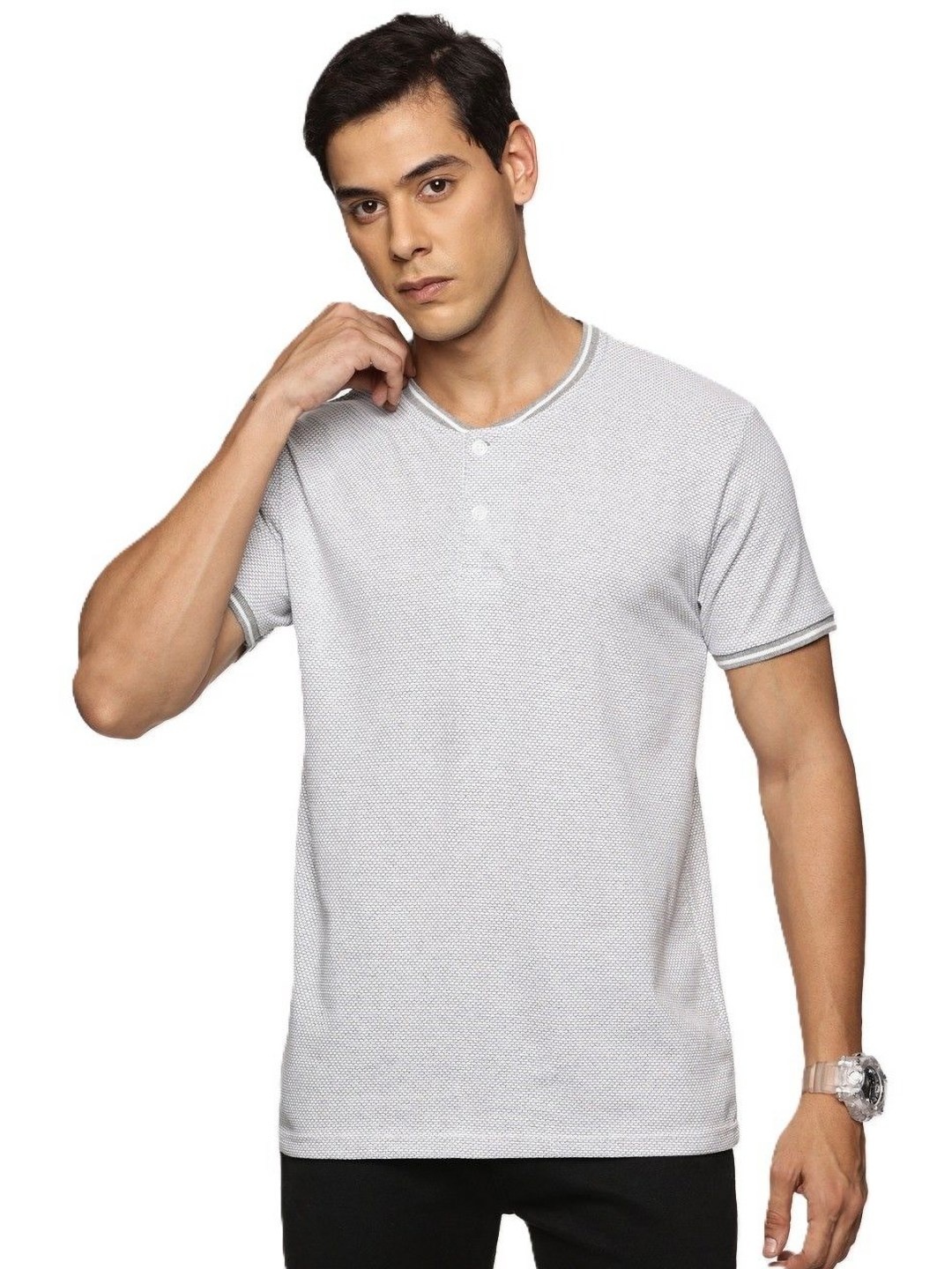 

THIRD QUADRANT Men Solid Round Neck T-shirt, Grey