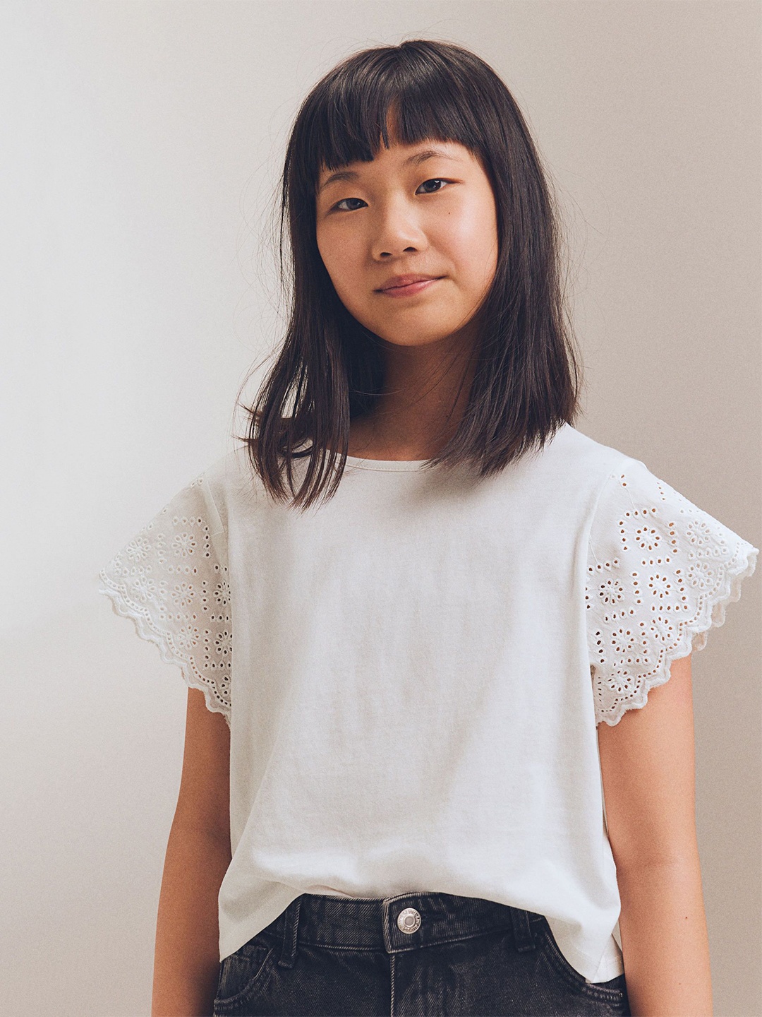 

H&M Girls Flutter Sleeved Tops, White