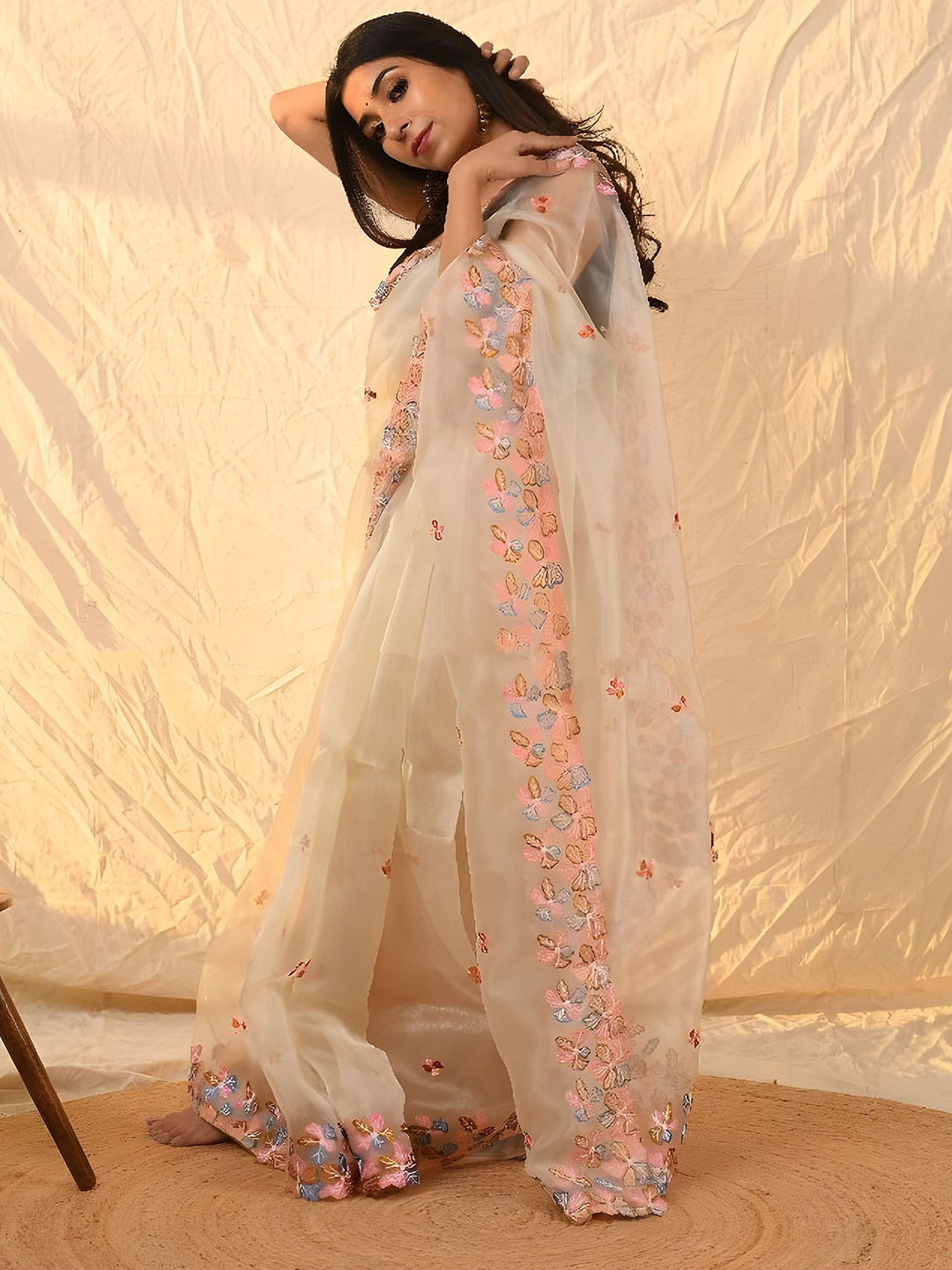 

Anouk Floral Organza Saree, Cream