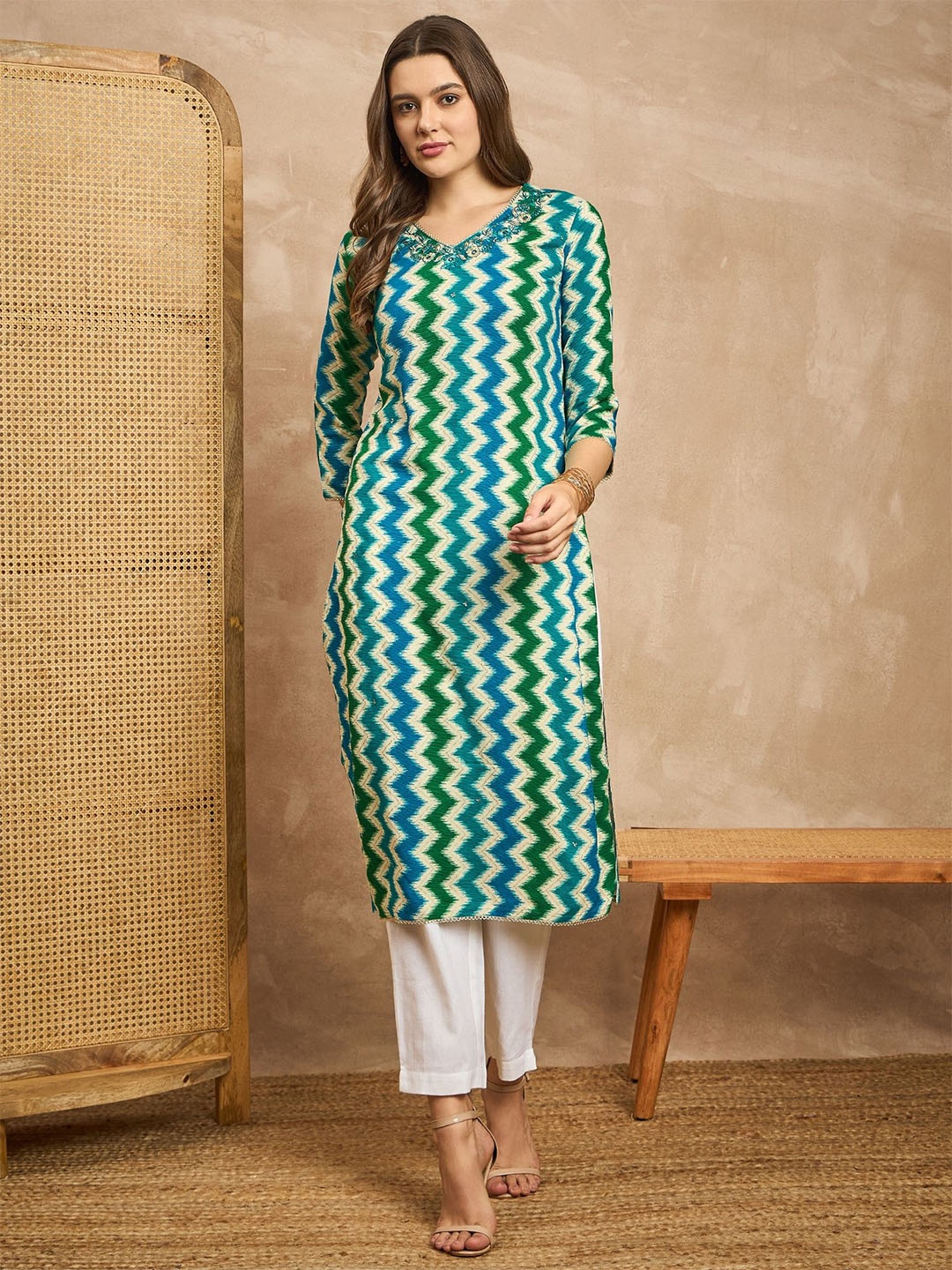 

all about you Women Chevron Printed Straight Kurtas, Blue