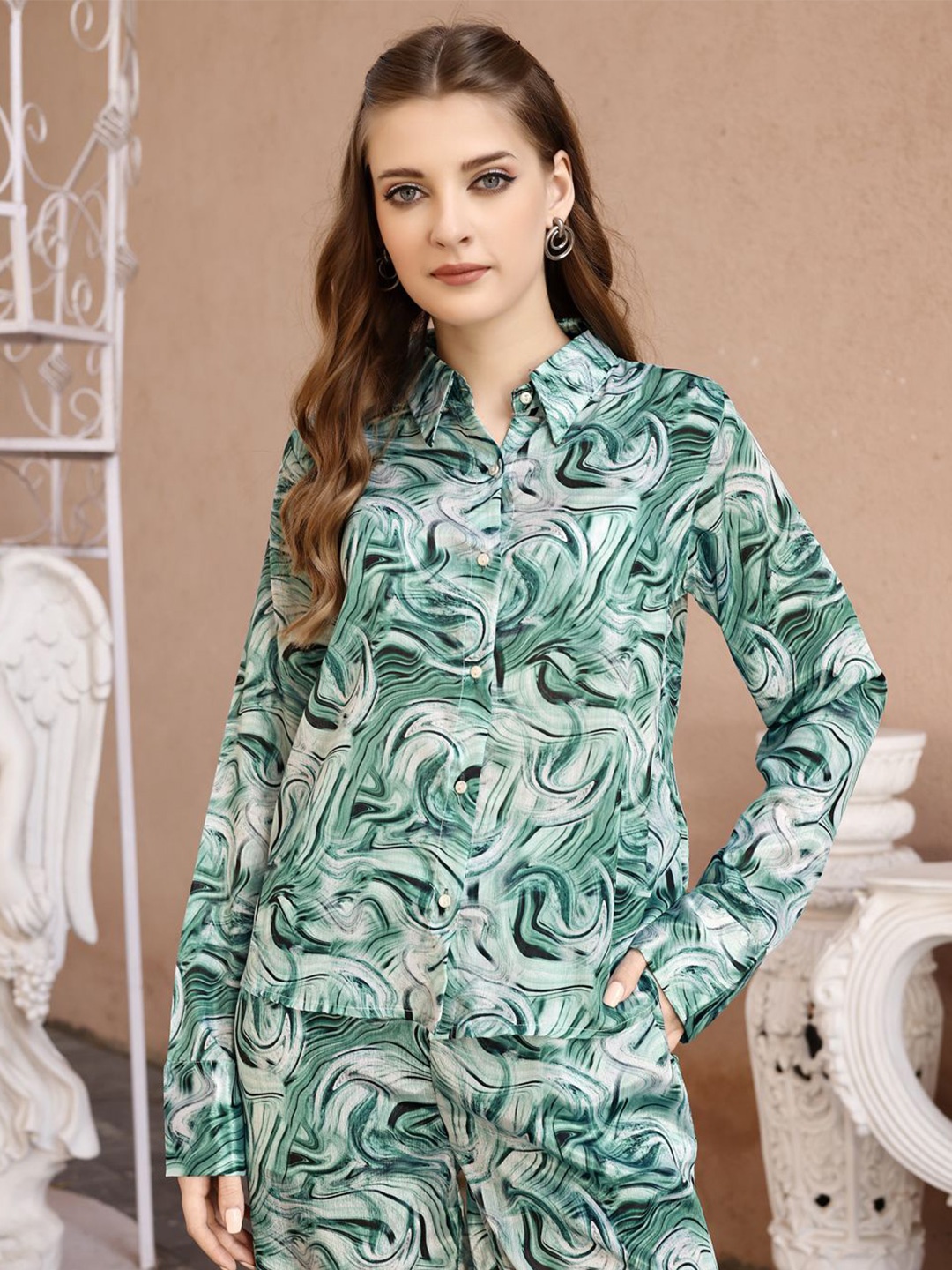 

VenderVilla Women Classic Floral Printed Casual Shirt, Green