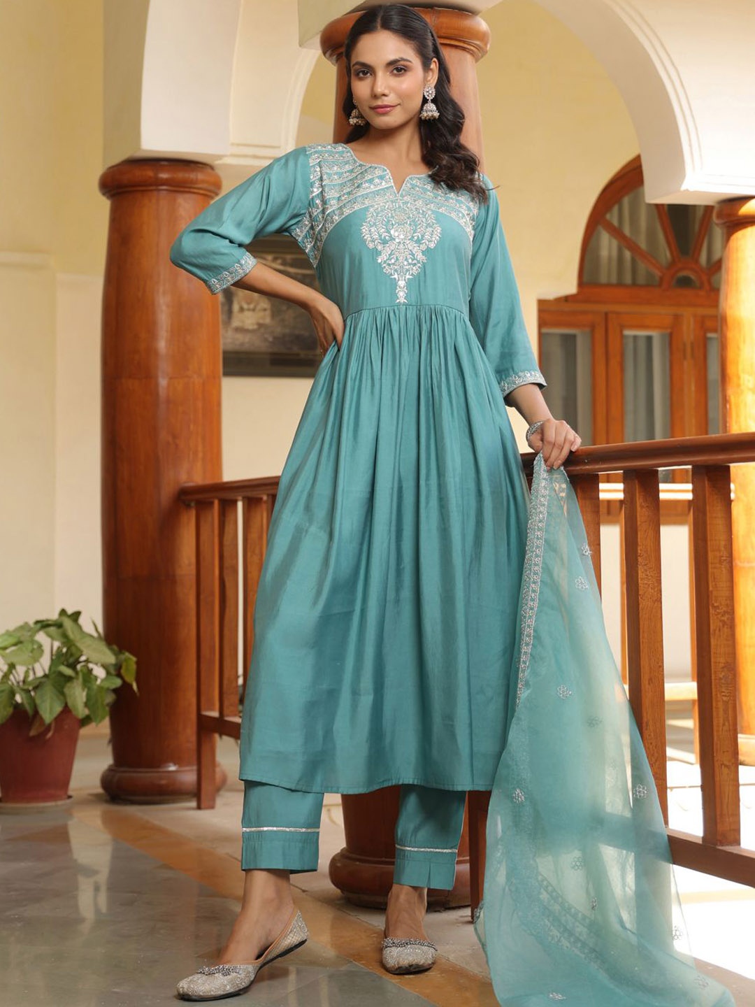 

AURIELLA Floral Embroidered Regular Thread Work A-Line Kurta with Trousers & Dupatta, Turquoise blue