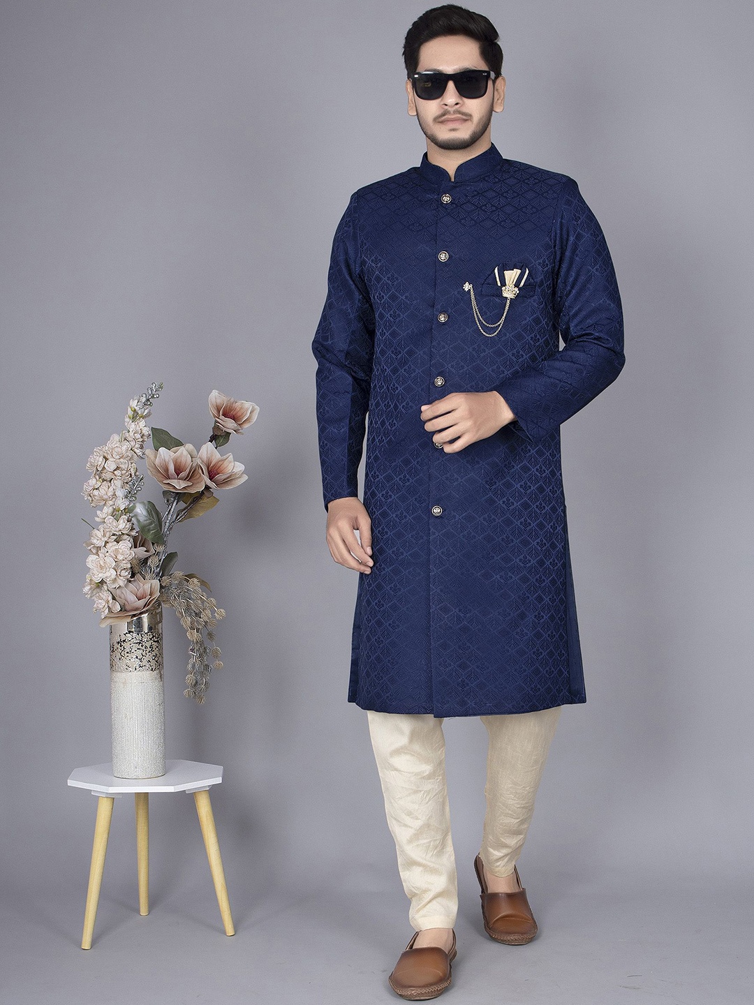 

Xepon Self-Design Mandarin Collar Sherwani Set, Navy blue
