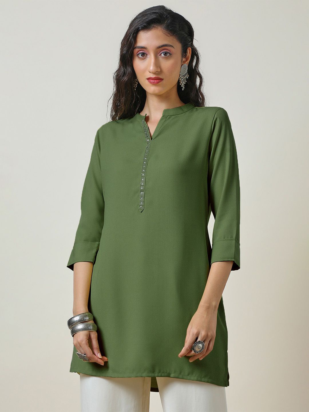 

Soch Women Embellished Mandarin Collar Tunic, Green