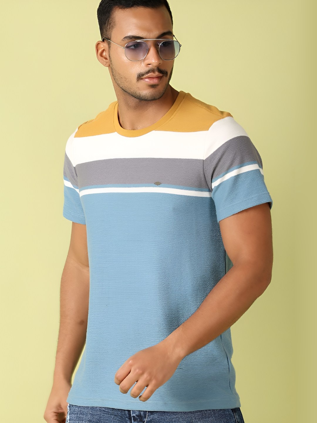

V-Mart Men Colourblocked Round Neck Cotton Slim Fit T-shirt, Teal