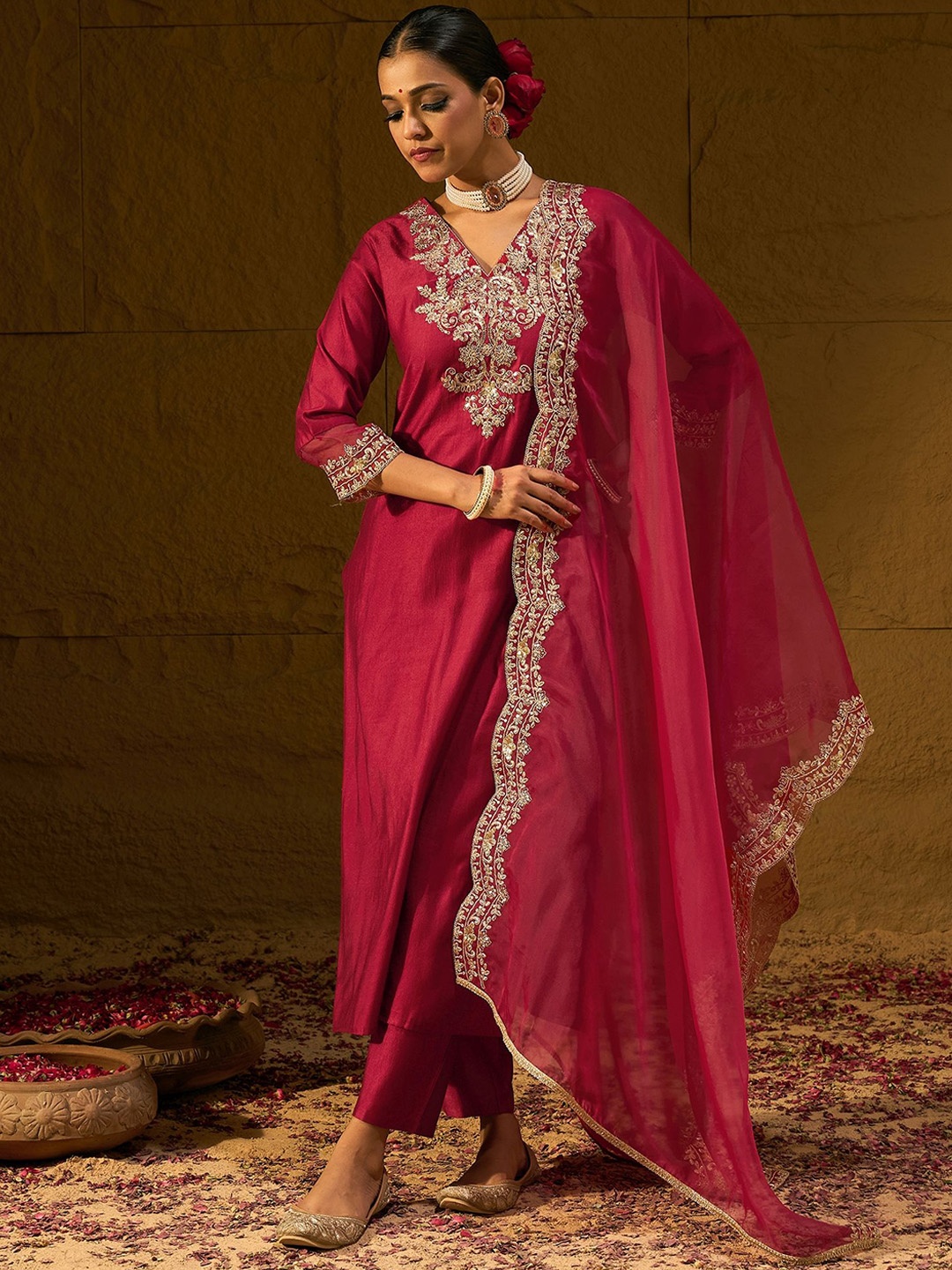 

Indo Era Maroon Ethnic Motifs Embroidered Sequinned Liva Kurta with Trouser & Dupatta