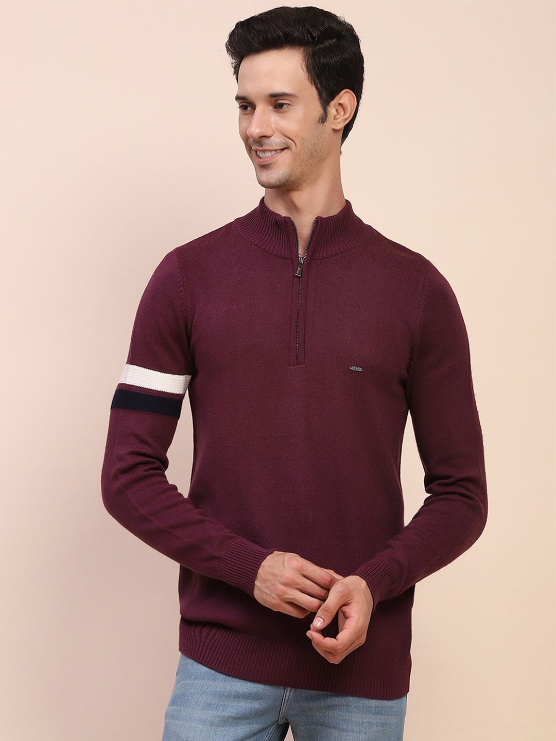 

CAMLA Men Solid Round Neck Pullover, Purple