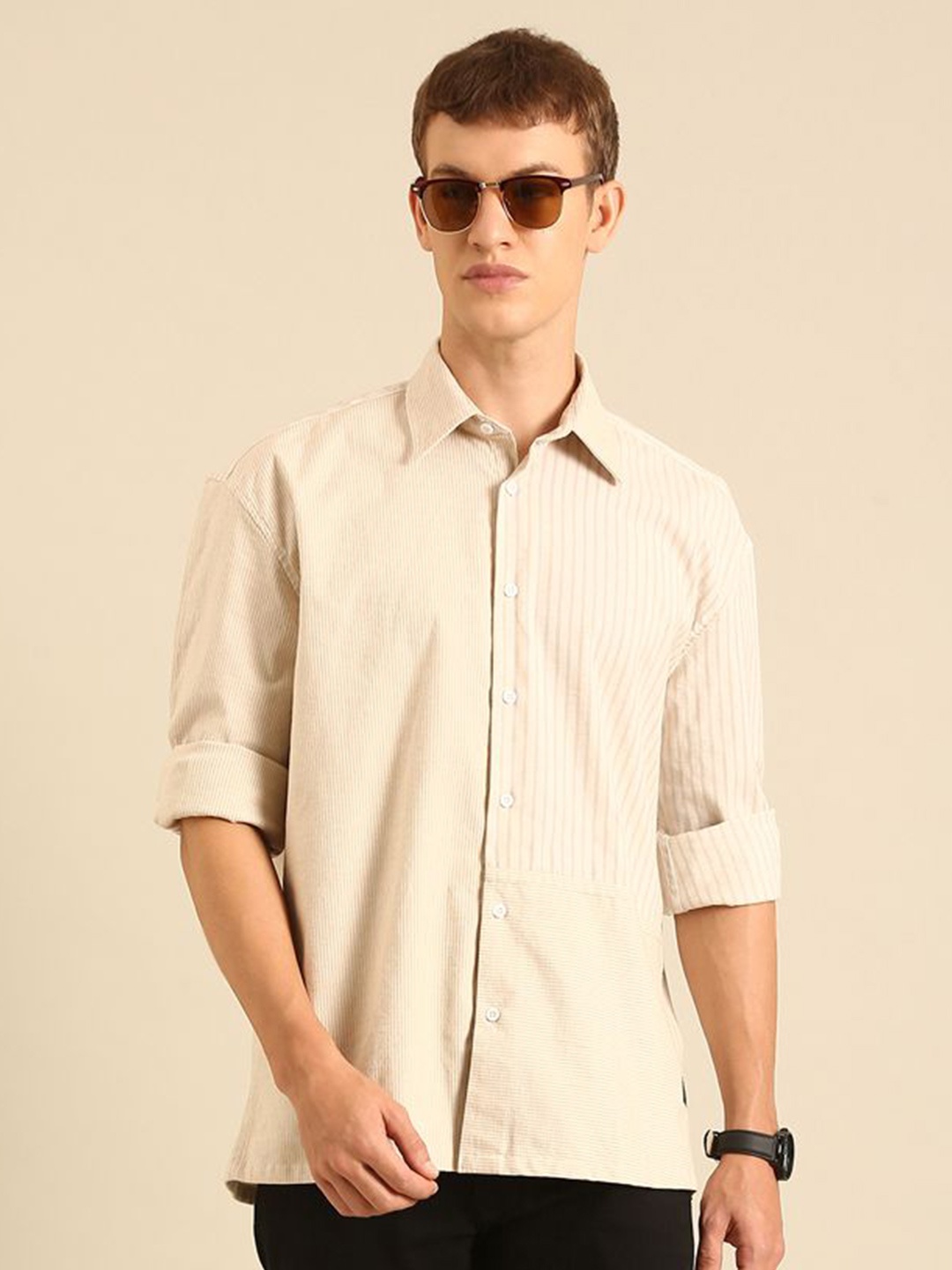 

The Roadster Lifestyle Co. Men Solid Cotton Linen Relaxed Fit Casual Shirt, Beige