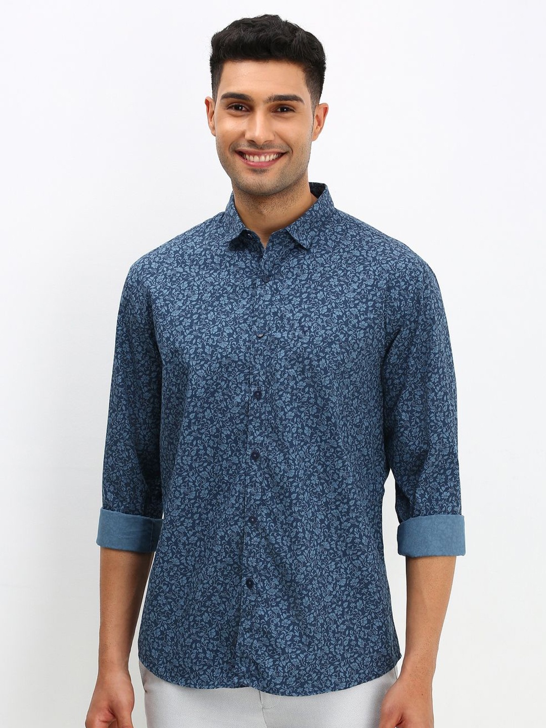 

Allen Solly Men Spread Collar Floral Printed Cotton Slim Fit Casual Shirt, Navy blue