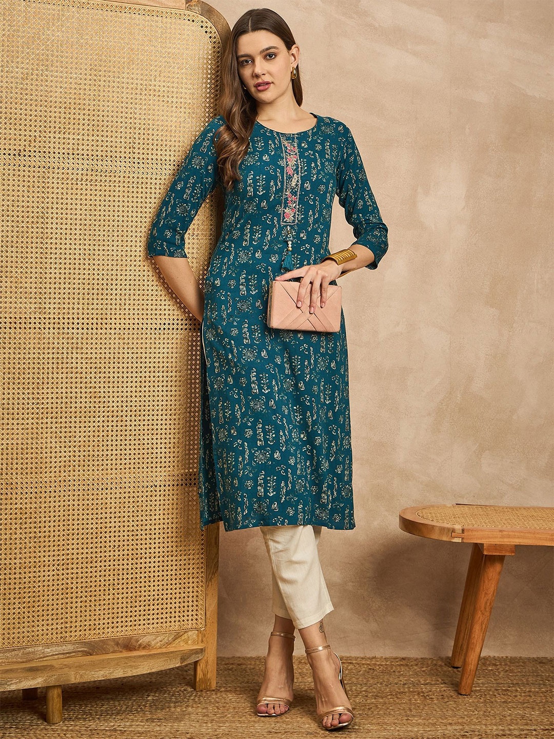 

all about you Women Floral Printed Straight Kurta, Teal