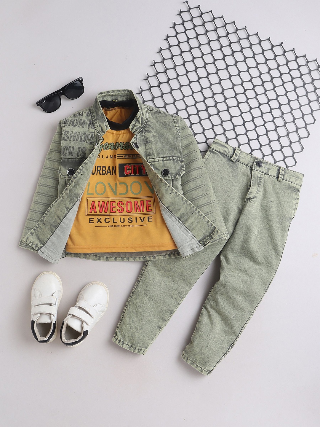 

FOURFOLDS Boys T-Shirt With Jeans & Jacket Set, Green