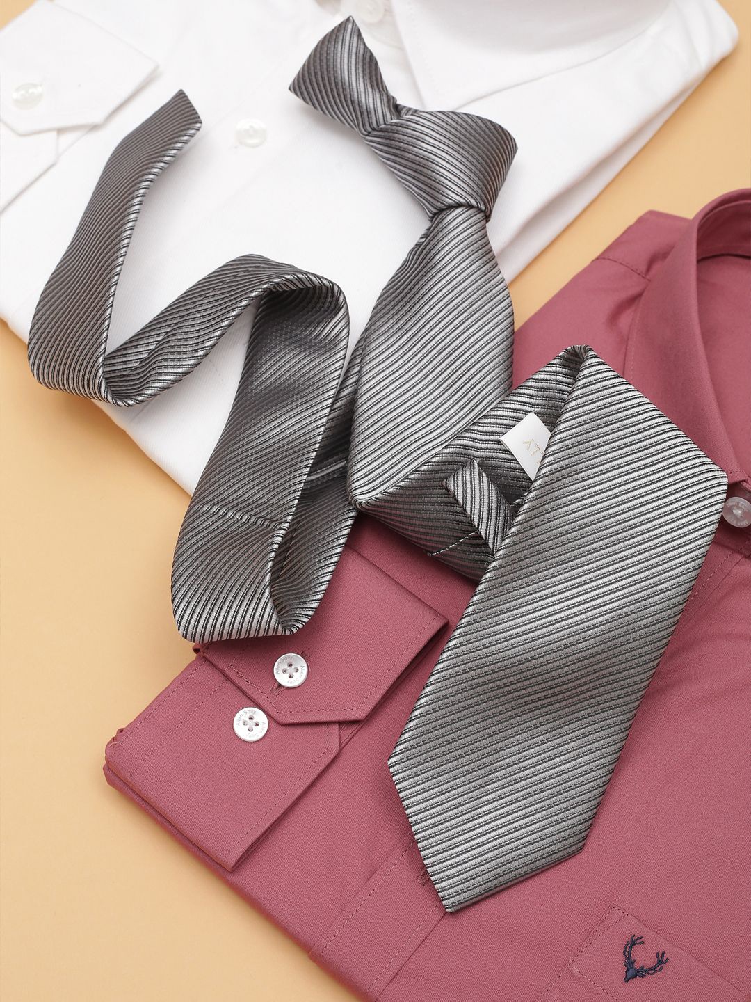 

Allen Solly Men Printed Broad Tie, Grey