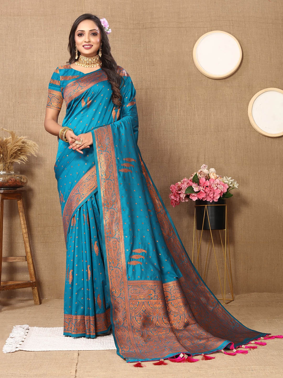 

Kriyansh Ethnic Motifs Zari Banarasi Saree, Turquoise blue