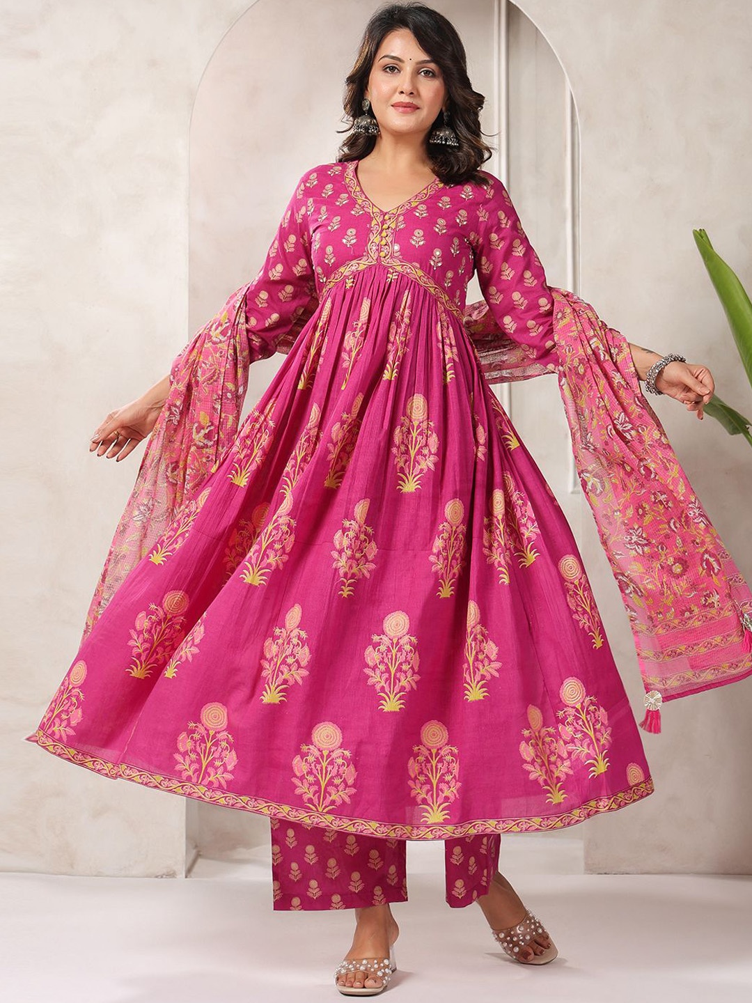 

Meena Bazaar Floral Printed Zari Regular Anarkali Kurta with Trousers & Dupatta, Pink