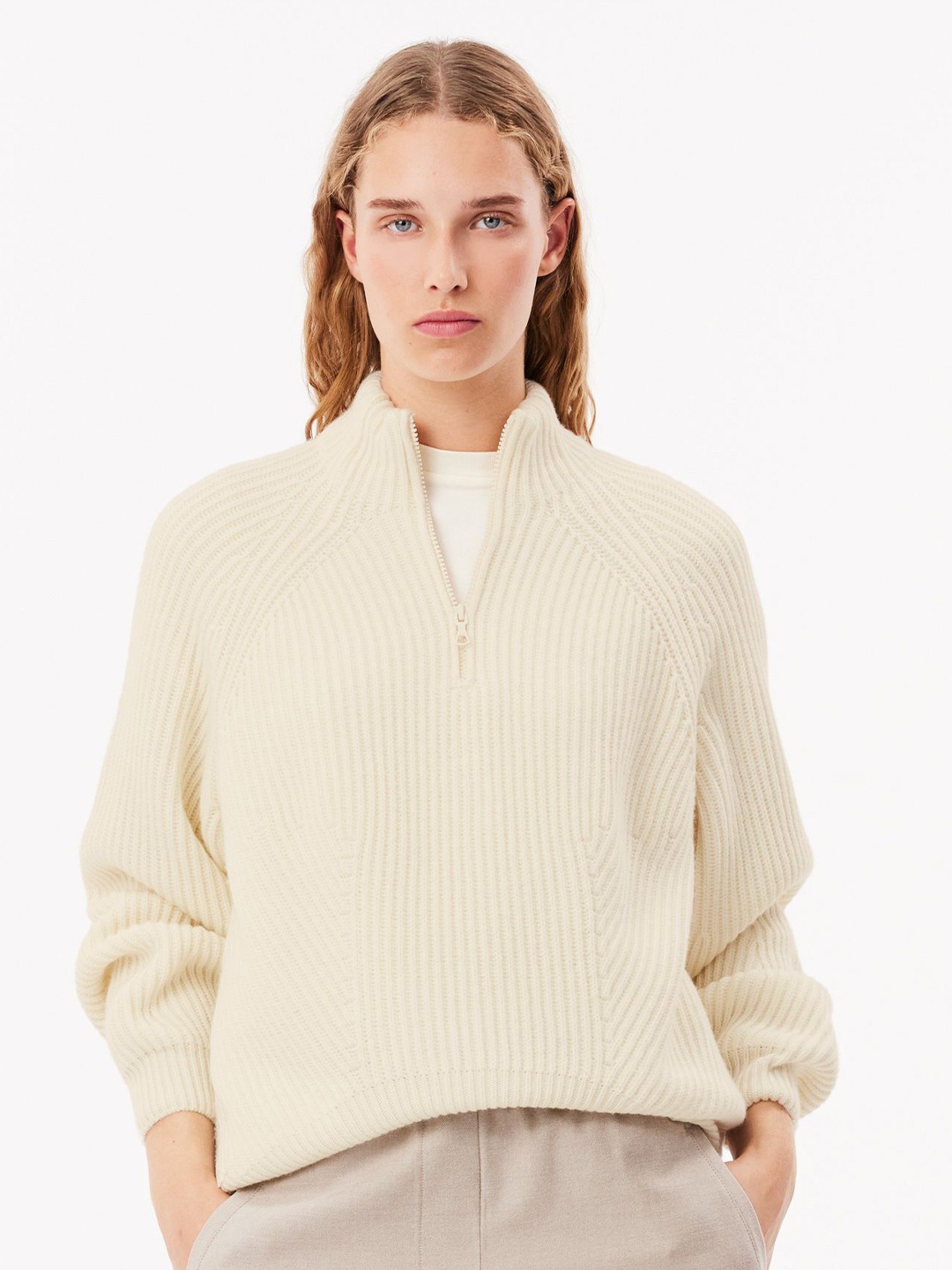 

Lacoste Women Mock Collar Woollen Zip Detail Pullover, White