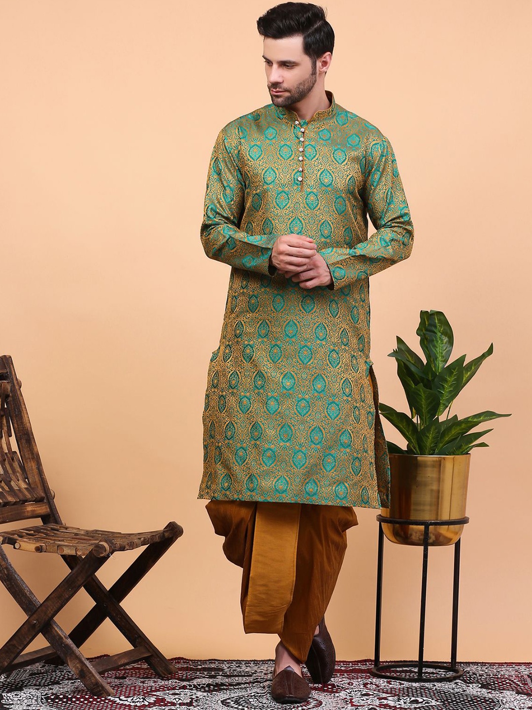 

Sydney Heights Ethnic Motifs Woven Design Regular Zari Kurta With Dhoti Pants, Green