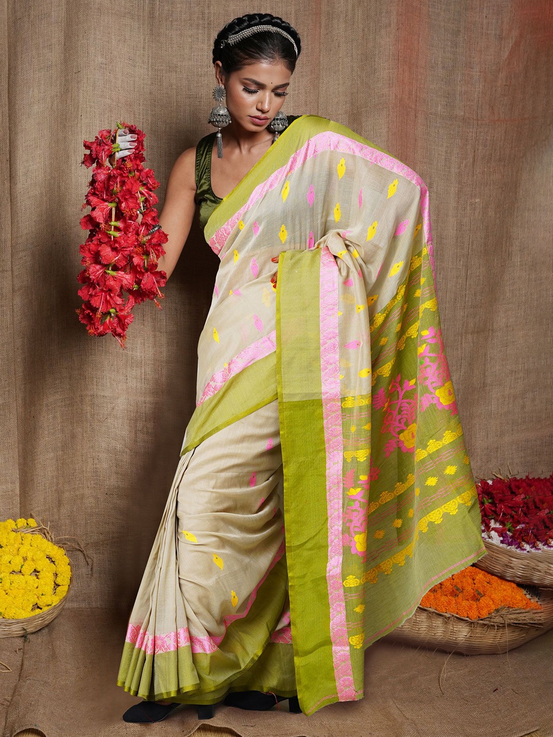 

Unnati Silks Woven Design Taant Saree, Green