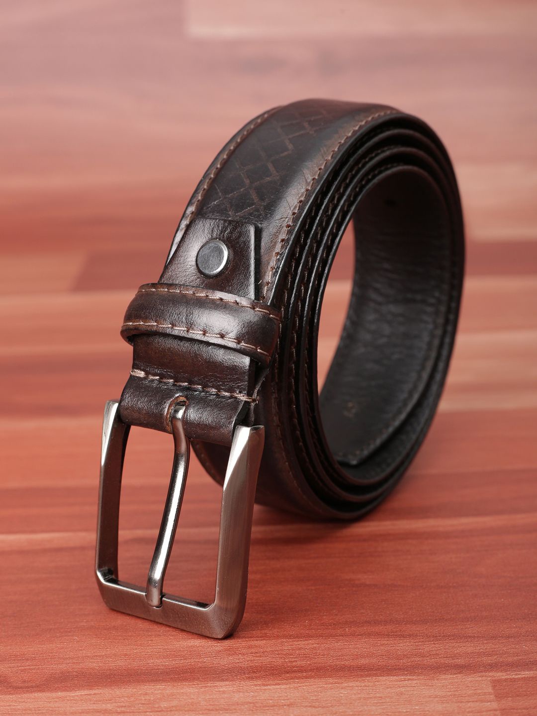 

Peter England Men Textured Leather Formal Belt, Brown