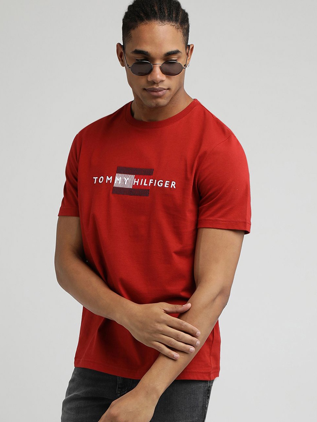 

Tommy Hilfiger Men Brand Logo Printed Round Neck Cotton T-shirt, Maroon