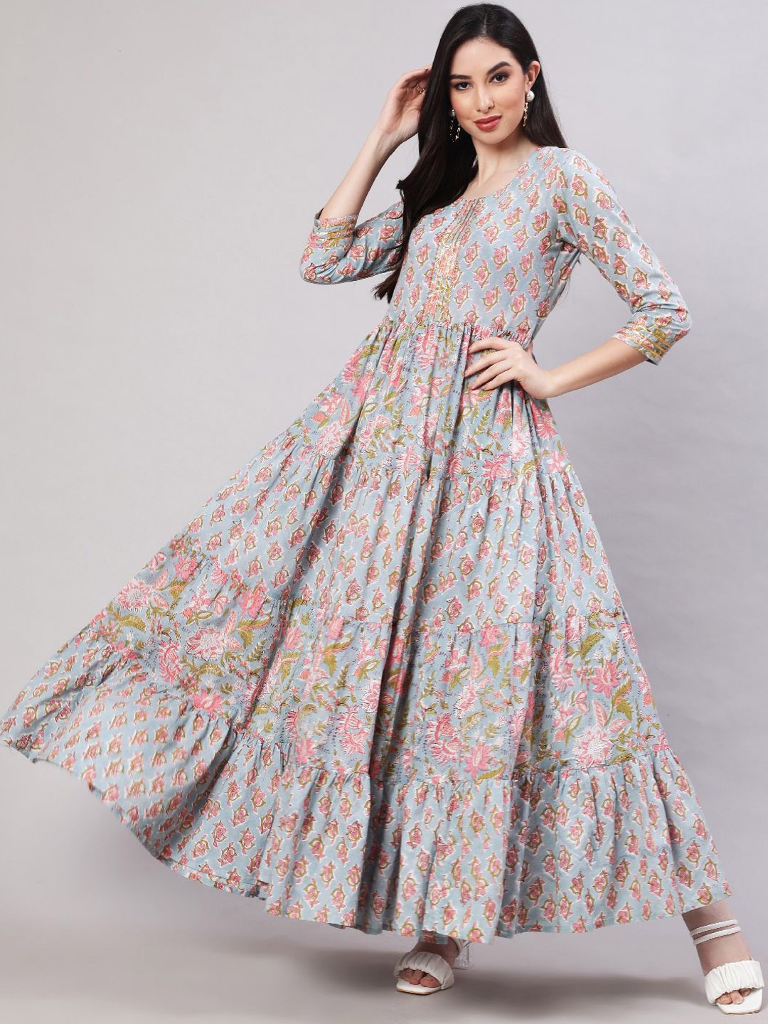 

GLAM ROOTS Floral Printed Sequinned Tiered Anarkali Kurta, Grey
