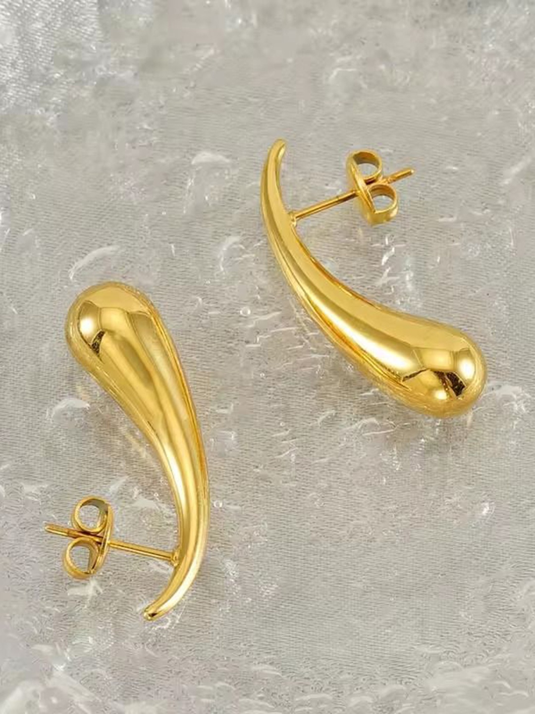 

DIVASTRI Gold Plated Stainless Steel Teardrop Shaped Studs