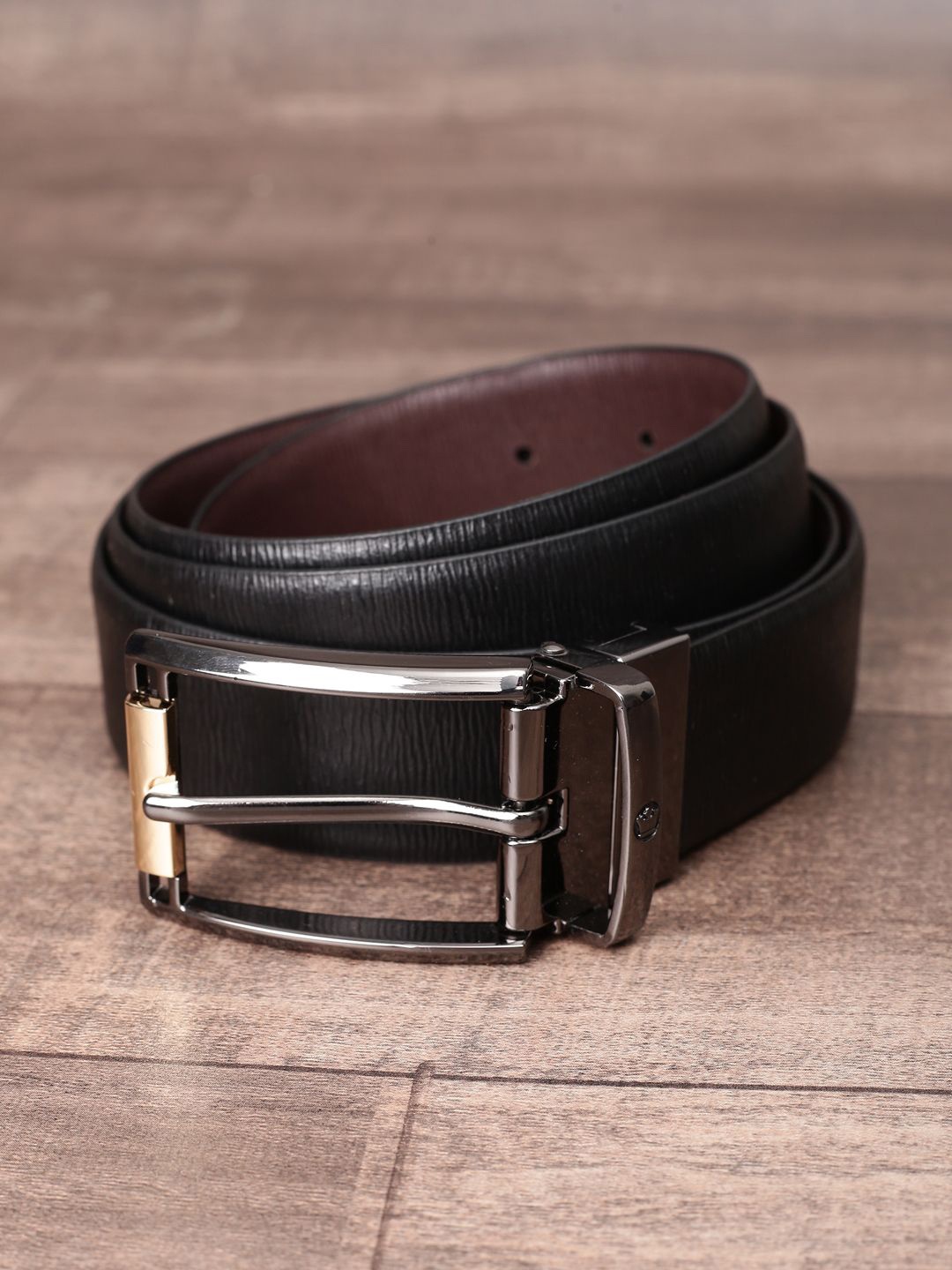 

Louis Philippe Men Textured Leather Reversible Formal Belt, Black