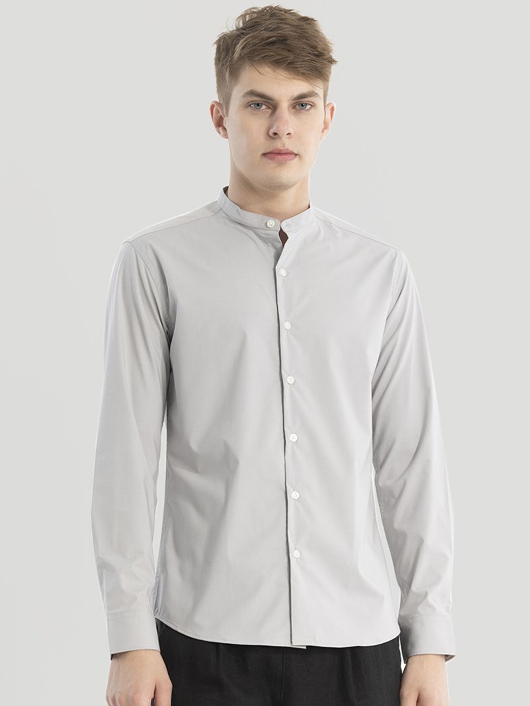 

Snitch Men Smart Band Collar Solid Cotton Slim Fit Casual Shirt, Grey
