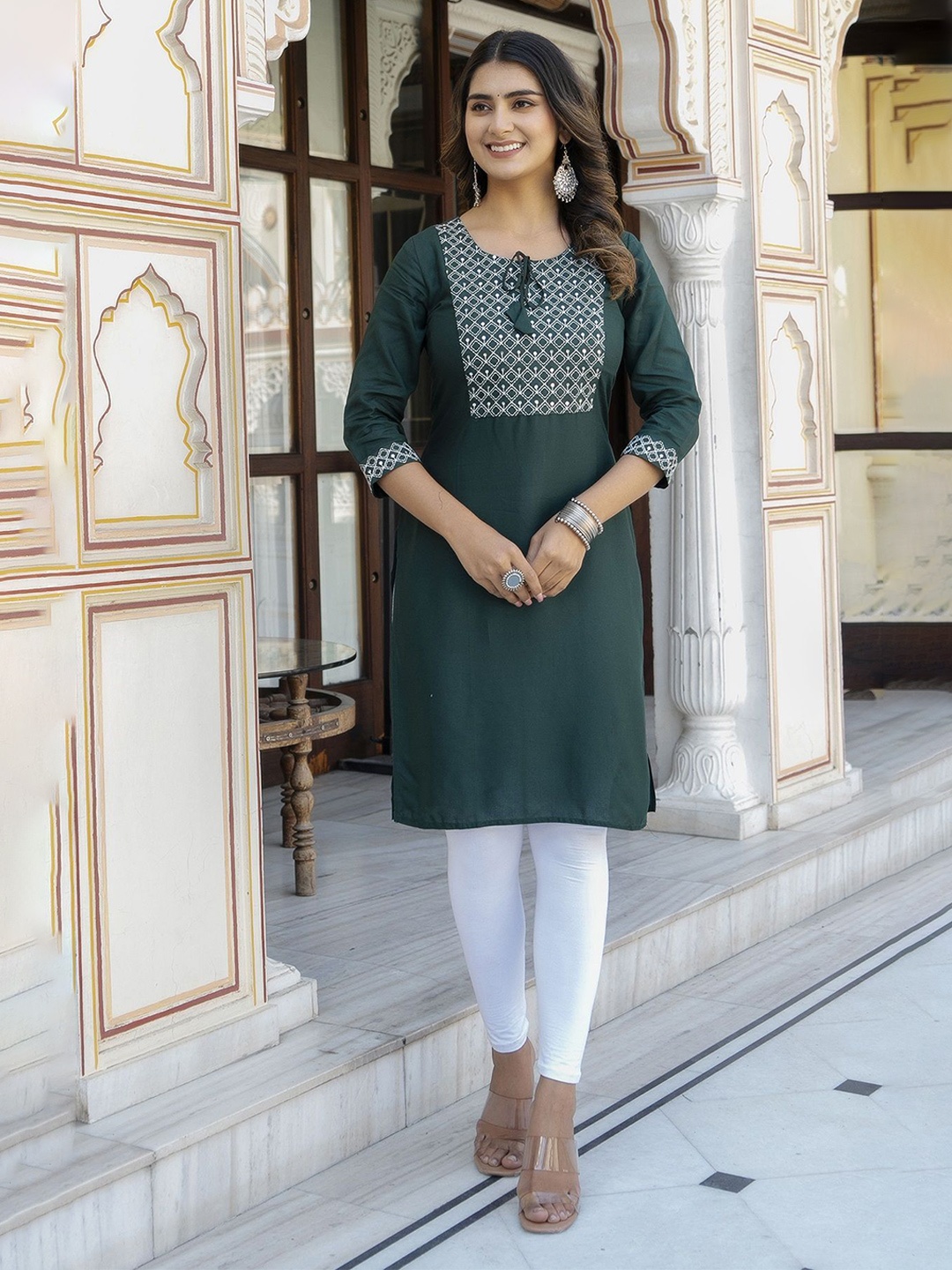 

MF Hayat Yoke Embroidered Straight Kurtas, Green