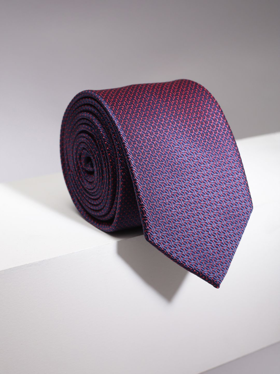 

Allen Solly Men Printed Broad Tie, Purple