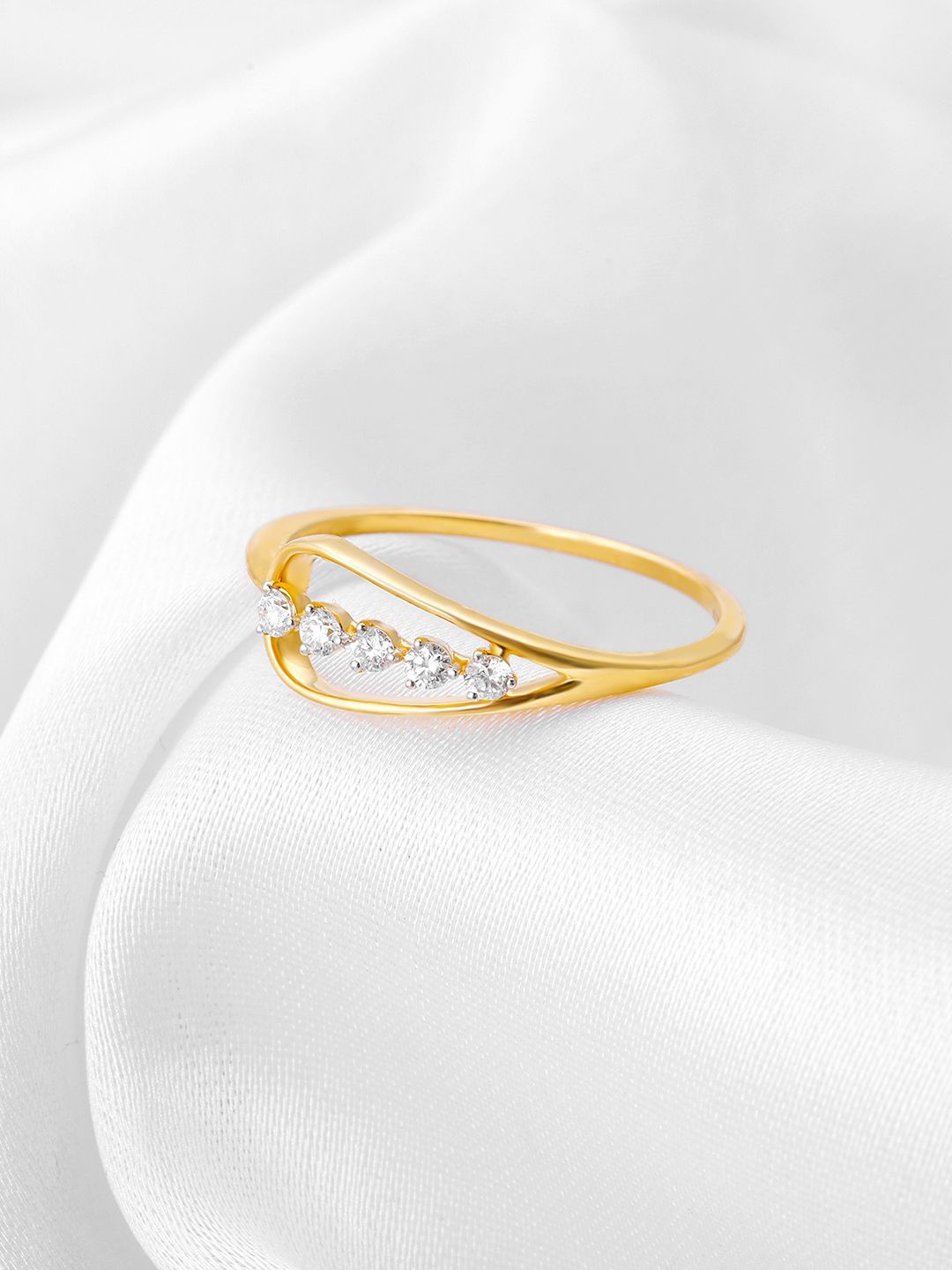 

GIVA 14K Gold Plated Diamond Stone Studded Finger Ring 1.47 gm