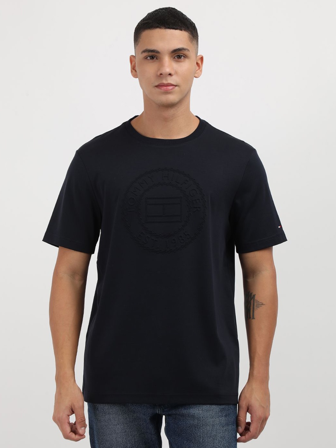 

Tommy Hilfiger Men Brand Logo Printed Round Neck Cotton T-shirt, Navy blue